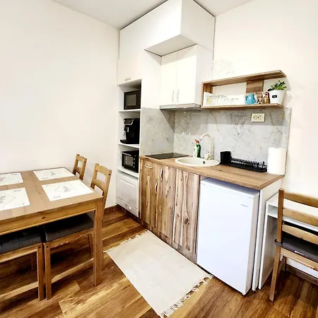 Malavi Tn2 Center